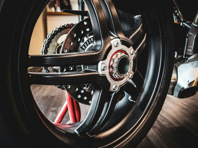 Carbon rear wheel