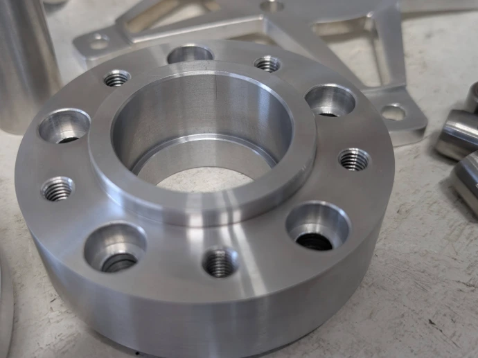 Tulmo fixed hub