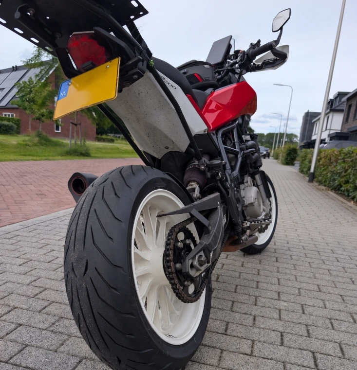 Rear view of a Husqvarna Nuda with the PVM 10Y wheelset