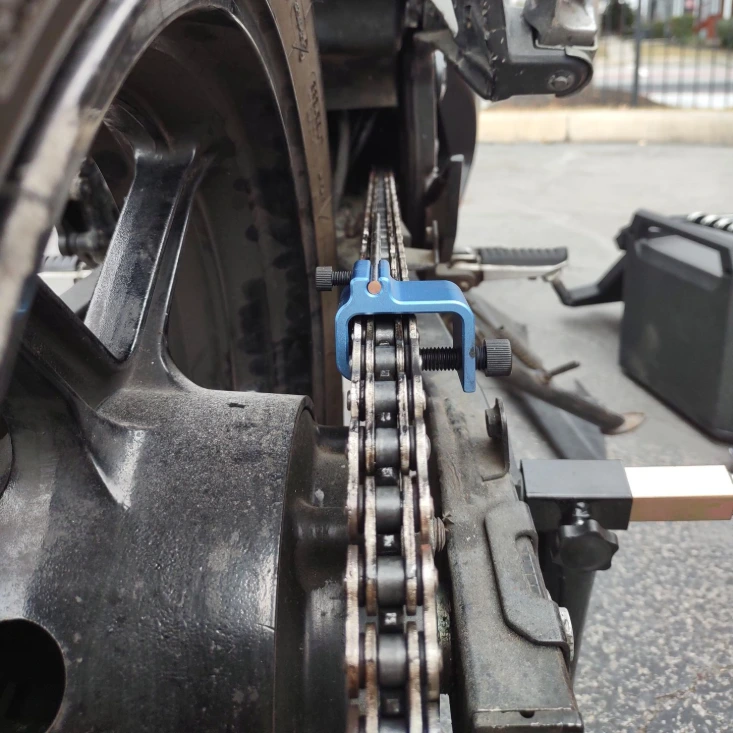 Chain alignment